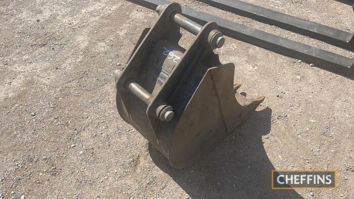 JCB Bucket UNRESERVED LOT