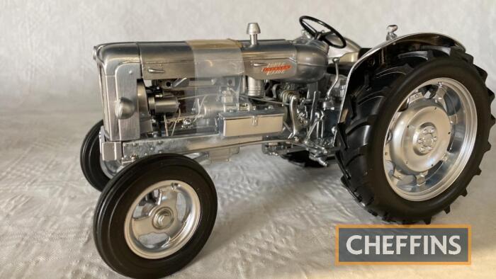 Universal Hobbies 50th Anniversary Edition Fordson Power Major, 1:16 scale silver, brushed finish