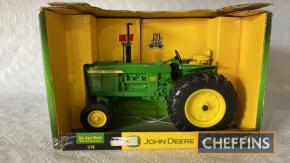 ERTL 1:16 scale John Deere model 4020 wide front tractor, boxed
