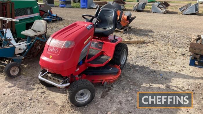 Countax A2050 Ride On Lawnmower c/w Honda engine