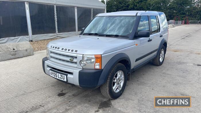 2005 Land Rover Discovery 3 fitted tow bar, commercial rear floor, rear seats, Tacho fitted, registration documents & MOT in office Miles: 149,000 MOT: 02/2023 Reg. No. AY05 LZU