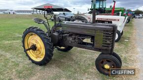 1939 JOHN DEERE Model H 2cylinder petrol TRACTOR Serial No. H2827 Stated by the vendor to be in original condition, with new tyres fitted