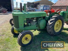 1949 JOHN DEERE Model AR 2cylinder petrol/paraffin TRACTOR Serial No. 272021 With straight tinwork and electric start