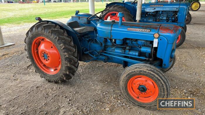 1961 FORDSON Dexta 3cylinder diesel TRACTOR Reg. No. USJ 649 Serial No. 957E77523 From the same ownership of 20 years. The vendor reports, that the Dexta has been subject to an earlier restoration