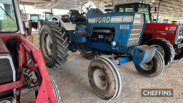 1977 FORD 8600 6cylinder diesel TRACTOR Reg. No. PBX 534R Serial No. D4NN9425A Fitted with full set of weights and been in the current owner's possession for 14 years, where it has always been barn stored. The 8600 won Best Tractor in Class in 2005 at a l