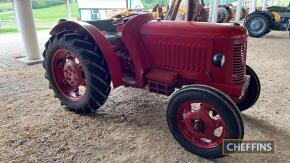 1952 DAVID BROWN Super Cropmaster 4cylinder petrol/paraffin TRACTOR Reg. No. MDT 360 Serial No. SP13206 Owned by the vendor for 40 years. This David Brown is presented as an older restoration in running order, complete with lift arms and drawbar