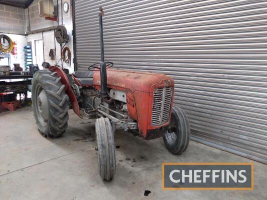 MASSEY FERGUSON 35 4cylinder petrol/paraffin TRACTOR Reported by the vendor to have good tyres and working hydraulics and brakes. The steering box needs attention.