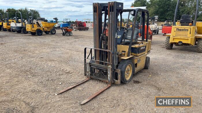 Cat V50 Forklift c/w triple mast Ser. No. 7SC00865