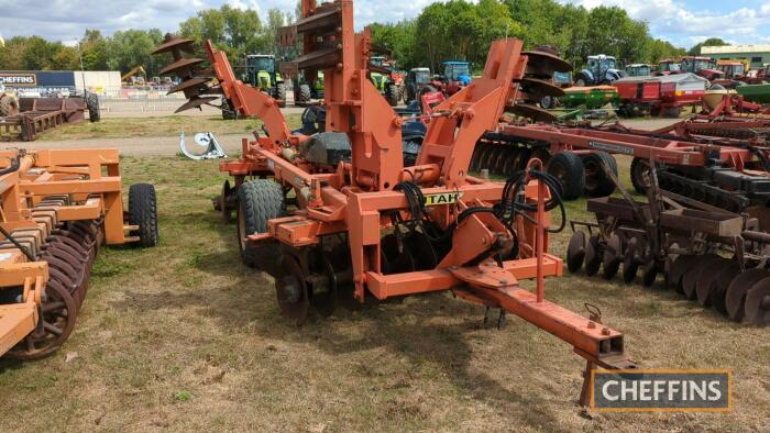 Parmiter Super UTAH Hydraulic Folding Trailed Disc Harrows