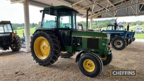 JOHN DEERE 2140 2wd diesel TRACTOR Fitted with Power Sychron