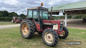 1967 INTERNATIONAL HARVESTER 784 4cylinder diesel TRACTOR Reg. No. TEJ 565T Serial No. 1416 Vendor reports the condition to be original. Showing 5,937 hours.