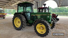 JOHN DEERE 3040 4wd diesel TRACTOR Fitted with Power Synchron