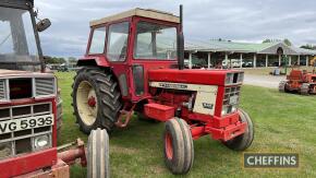 1975 INTERNATIONAL HARVESTER 946 6cylinder diesel TRACTOR Reg. No. NDN 193P Serial No. 3474 Reported by the vendor to be in good running order.