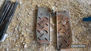 Pr. Massey Ferguson 135 footplates