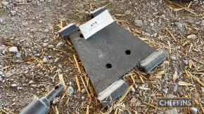 Ferguson 135 hinge plate for pick-up hitch