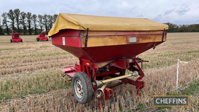 1995 KRM Bredal B2 mounted fertiliser spreader Serial No. 1053