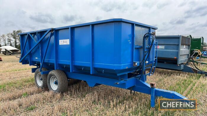 GT Bunning 10tonne tandem axle steel monocoque trailer with auto tailgate and manual tailgate on 340/65R18 wheels and tyres, with spare wheel Serial No. 1184585