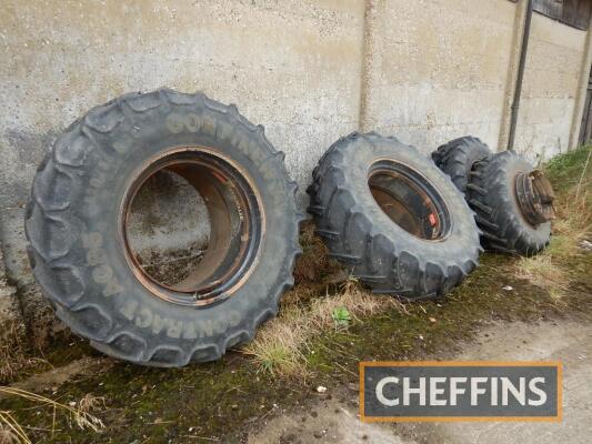 Set 4no. Pr. Continental 520/85R38 rear and pr. JCB/Michelin 480/80R26 Stocks dual wheels and tyres, complete with clamps. Ex-John Deere 4240S