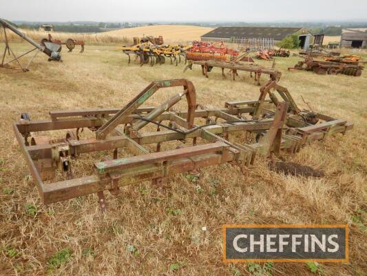 Mounted hydraulic folding pigtail cultivator with metal depth wheels, 5m