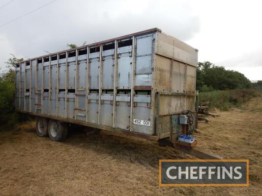 Tandem axle flatbed trailer with Body Craft double deck livestock box on 385/65R22.5 wheels and tyres, c.28ft