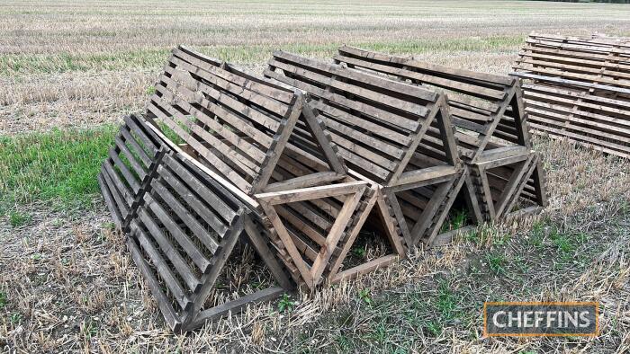 10no. triangular wooden aeration sections