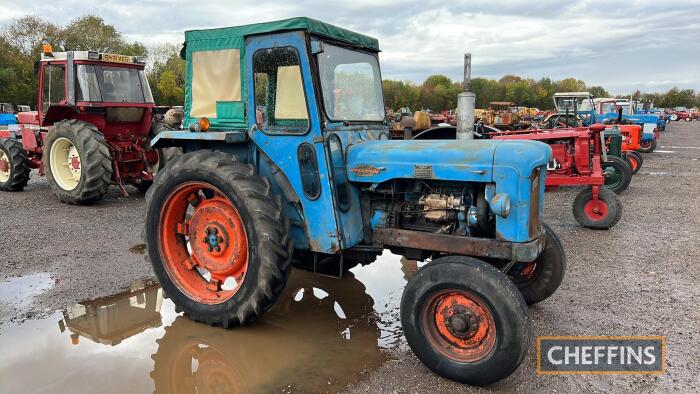 1960 FORDSON Power Major 4cylinder diesel TRACTOR Reg. No. 84 ORA Serial No. 1555465 A very good original example with 1 previous owner fitted with LiveDrive, PAS, twin spool valve, 2pin lift arm and Lambourne cab