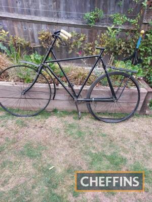 Cross frame bike for restoration