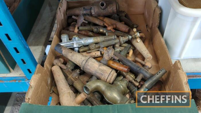 Box of brass and wooden barrel taps