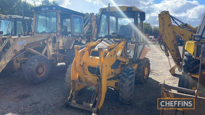 JCB 2CX Digger Loader Reg. No. R317 BUB Ser. No. 0761454