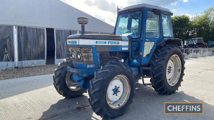 Ford 8200 6cyl. Diesel Tractor c/w Schindler 4wd front axle, 3no. Spool valves, dual power Ser. No. B380804