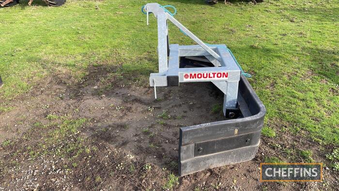 Moulton Yard Scraper