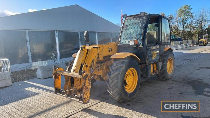 JCB 530-70 Farm Special Telehandler c/w forks Hours: approx 8091 Reg. No. R255 FRT Ser. No. 0772193 UNRESERVED LOT direct from local farm due to retirement