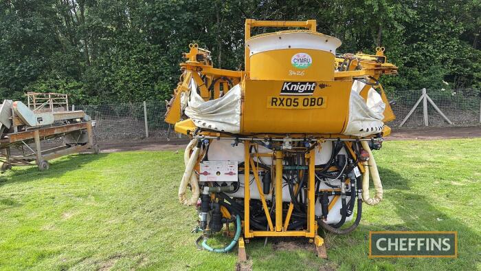 Knight Mounted Sprayer model lazer