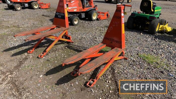 High Reach Pallet Truck