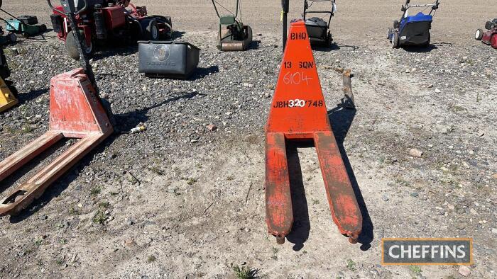 High Reach Pallet Truck