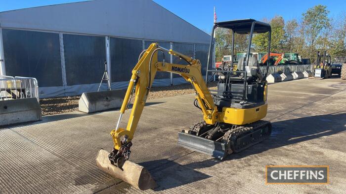 2016 Komatsu PC14R Mini Digger Ser. No. FS0584