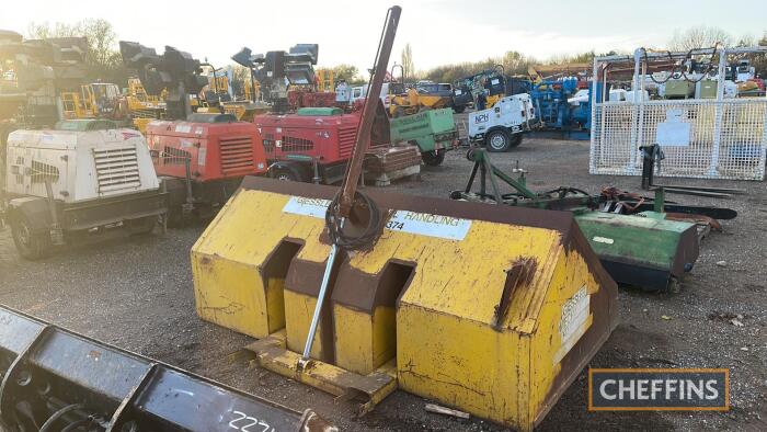 Pallet Tine Tipping Bucket 2.5m