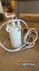 High Pressure Pot Tank & Air Paint Spray Gun t/w air line UNRESERVED LOT