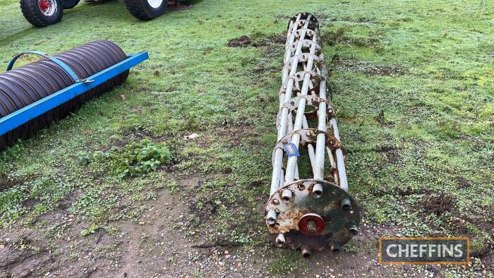 Kuhn 4m Crumble Barrel ex Kuhn power harrow UNRESERVED LOT