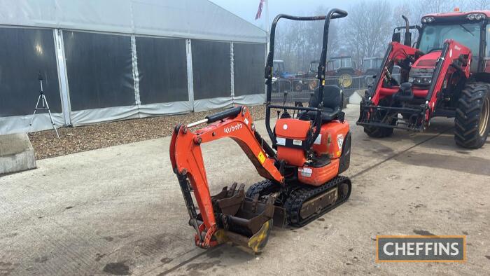 2015 Kubota K008 Mini Digger Hours: approx 2200 Ser. No. 26144