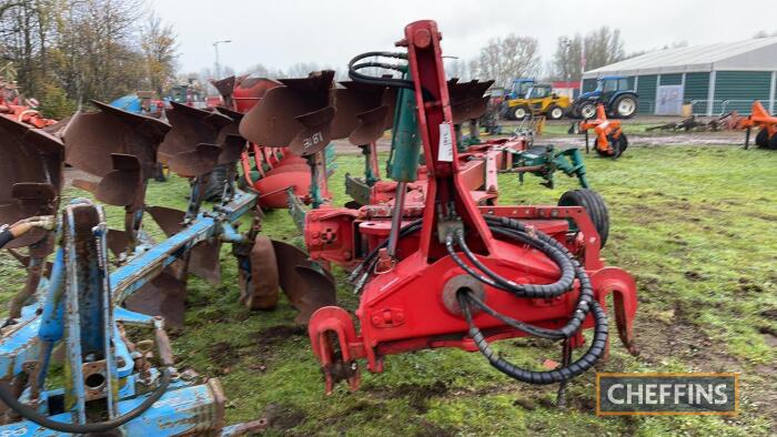 Kverneland ED85/300 6 Furrow Reversible Plough c/w auto reset/vario