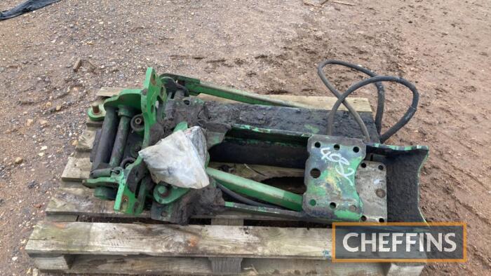 John Deere 10 Series Pick up Hitch UNRESERVED LOT