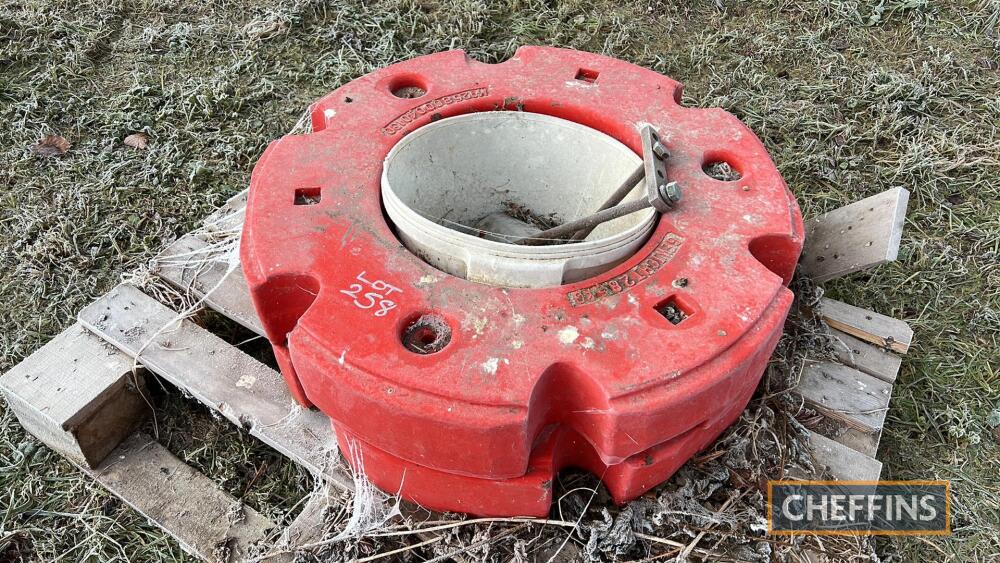 PR. 285kg Fendt tractor wheel weights Exning Estates Co. Ltd Auction