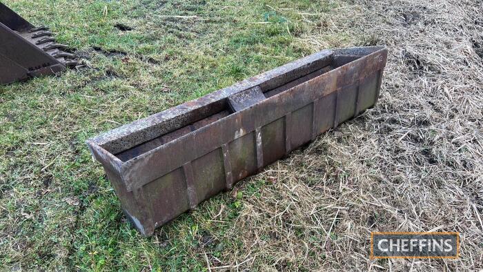 6ft excavator bucket, 65mm pins