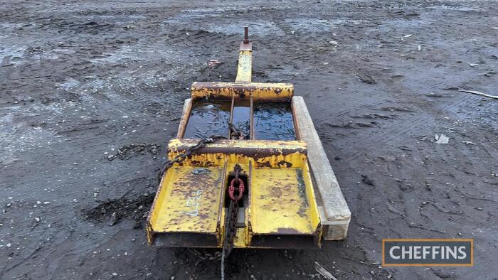 Tow Hitch to fit fork truck tines UNRESERVED LOT