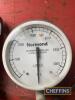 Oil Tank Gauge and Air Gun UNRESERVED LOT - 2