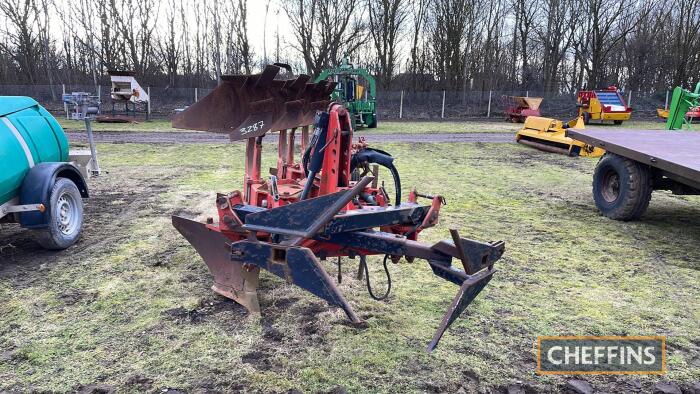 Gregoire Beeson 4furrow Plough c/w hydraulic press arms