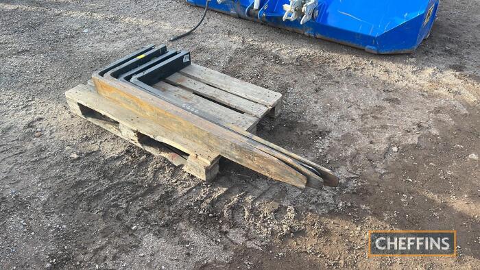 2no. 2prs of Forklift Tines