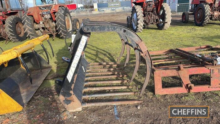 Strimech 7ft 6in Muck Forks & Grapple c/w pin & cone fittings