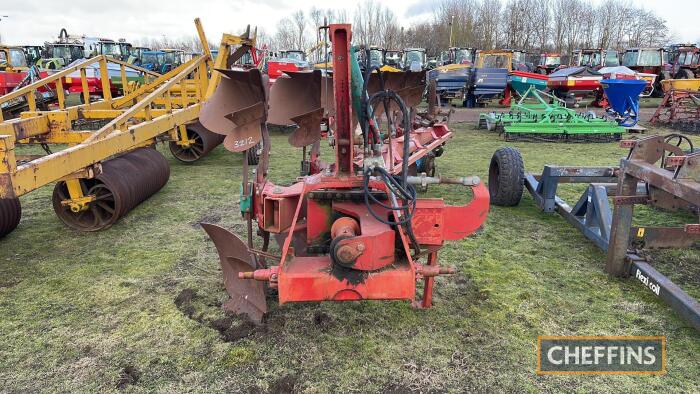 Kverneland 240 6furrow Plough